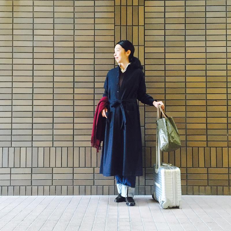 板倉直子さんのデイリースタイル【12月編】#1 ワンピースコート | 暮らしとおしゃれの編集室