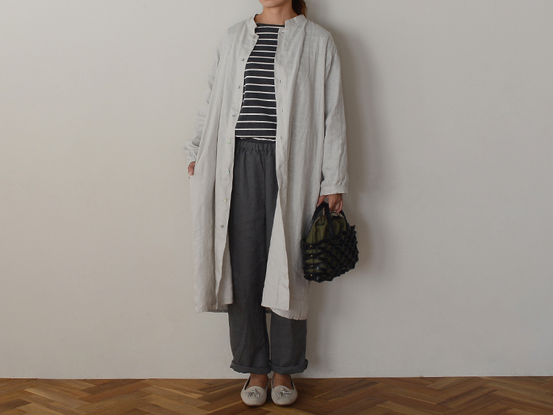 はおりとしても使える キナル別注fog Linen Work スタンドカラーシャツワンピース 暮らしとおしゃれの編集室