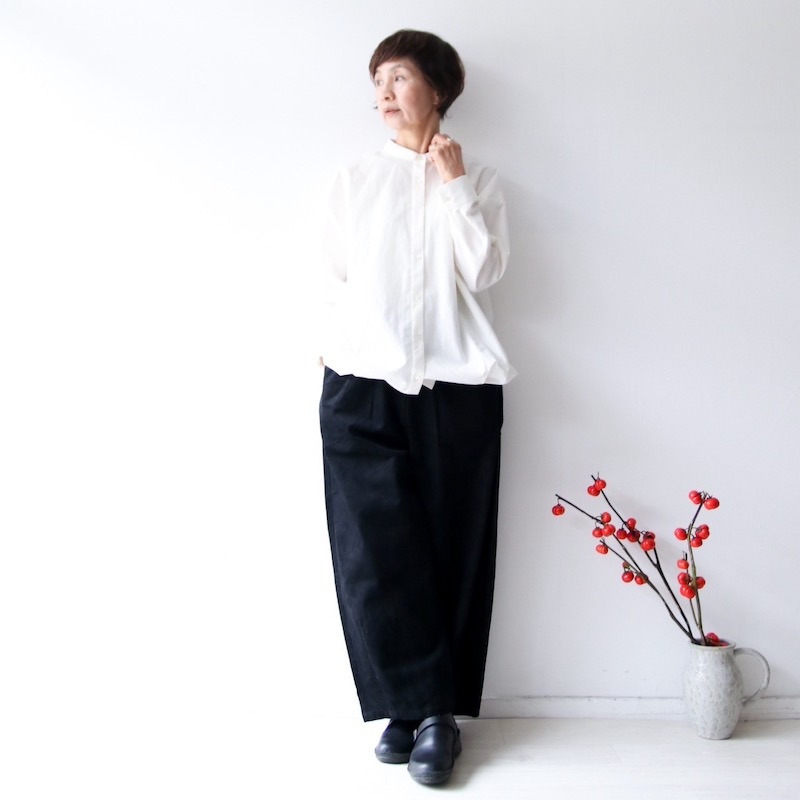 21写真④白シャツ.jpg