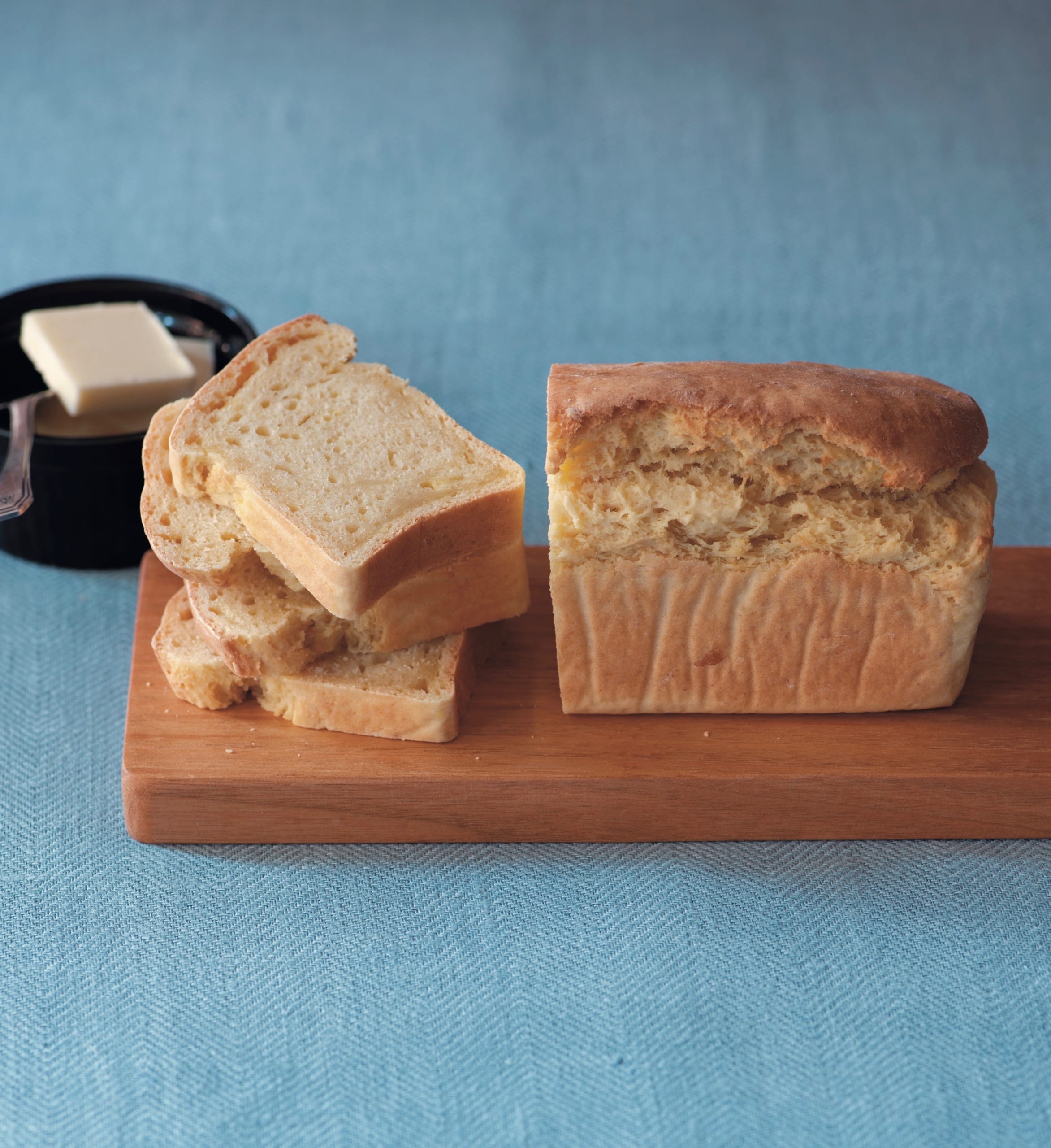ホットケーキミックスで食パン しっとり食感がおいしい ムラヨシマサユキさんの 豆腐のミニ食パン レシピ 暮らしとおしゃれの編集室